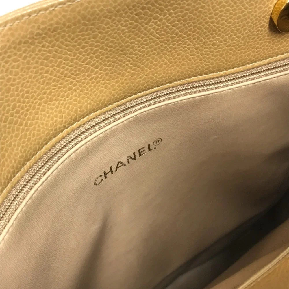 CHANEL Cream Shoulder Bag